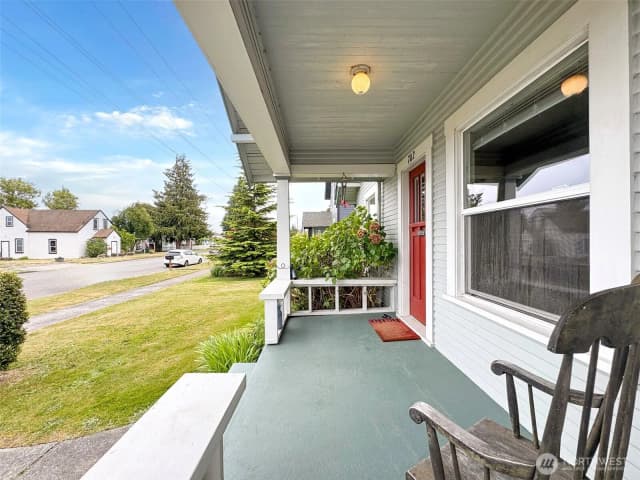 Property photo for 702 E 2nd Street, Port Angeles photo 3
