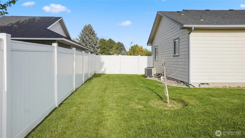 Property photo for 620 S 20th Avenue, Othello photo 23