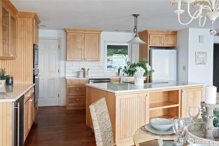 Property photo for 2109 Eastpoint Drive, Langley photo 7