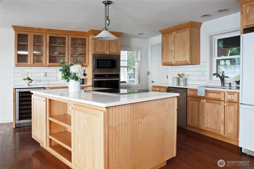 Property photo for 2109 Eastpoint Drive, Langley photo 9
