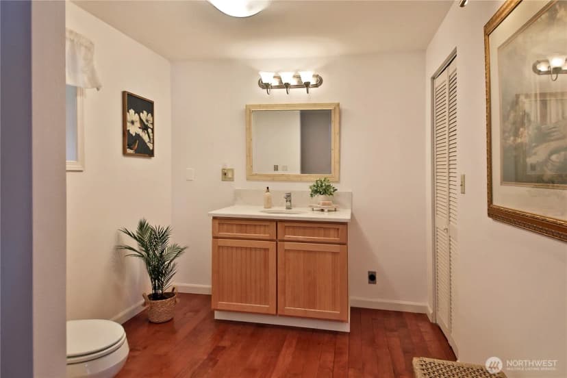 Property photo for 2109 Eastpoint Drive, Langley photo 13