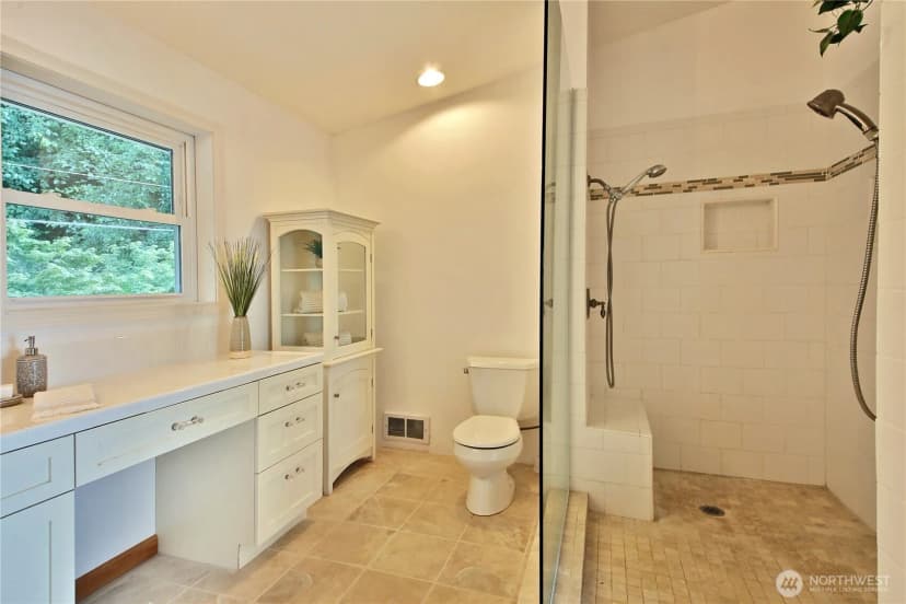Property photo for 2109 Eastpoint Drive, Langley photo 22
