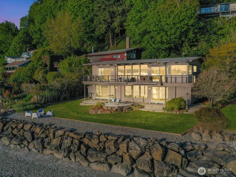 Property photo for 2690 Sw 151st Place, Burien photo 2