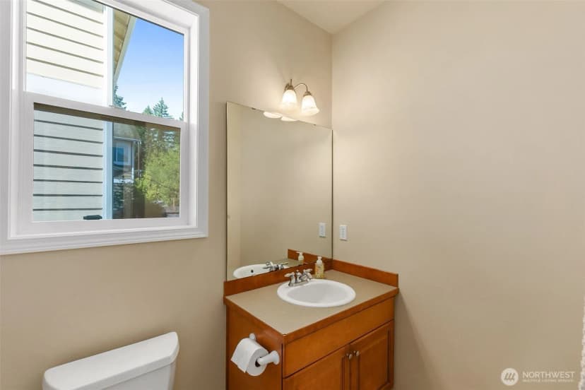 Property photo for 4504 5th Avenue Nw, Olympia photo 19