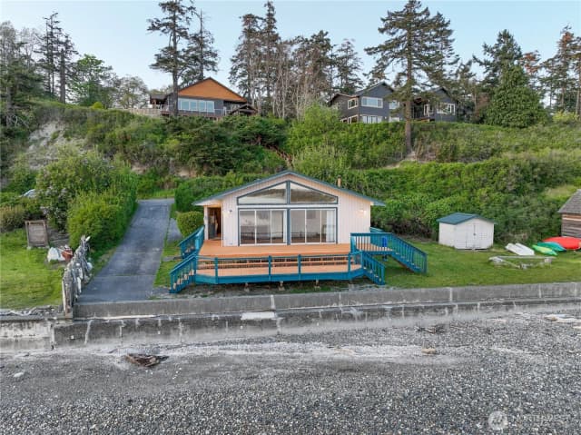 Property photo for 1409 Fossil Lane, Oak Harbor photo 4