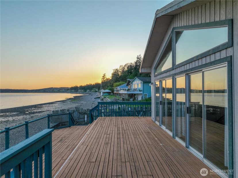 Property photo for 1409 Fossil Lane, Oak Harbor photo 2