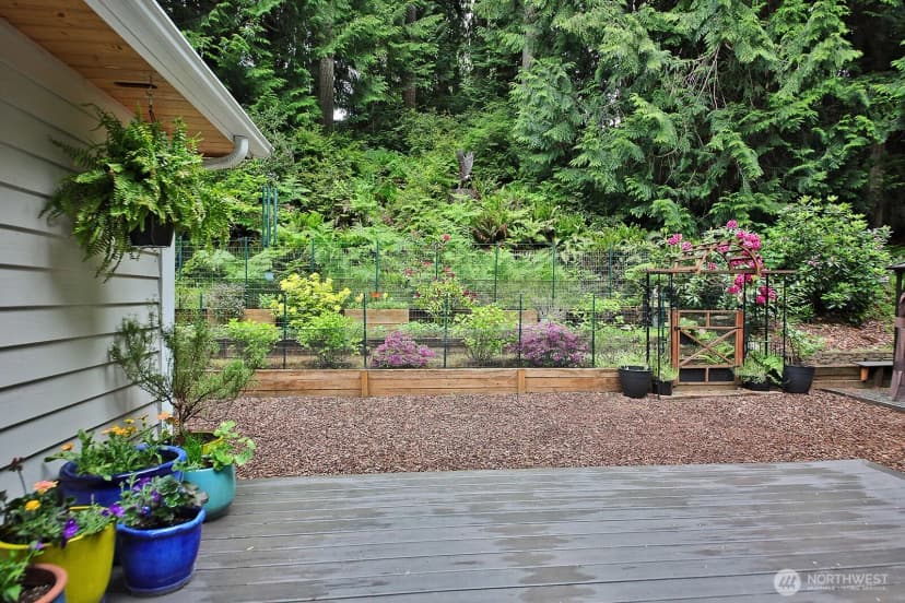 Property photo for 1180 Cedar Circle, Langley photo 26