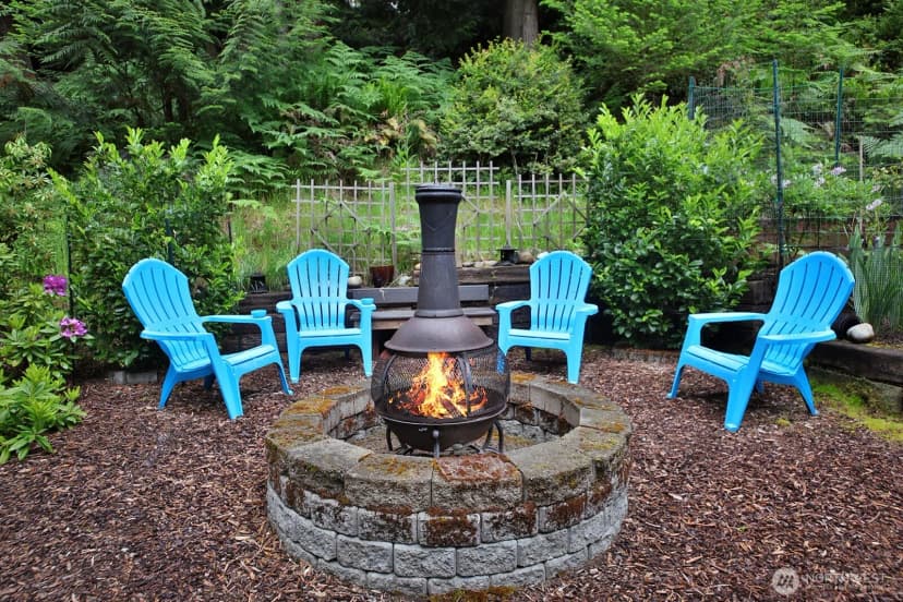 Property photo for 1180 Cedar Circle, Langley photo 6