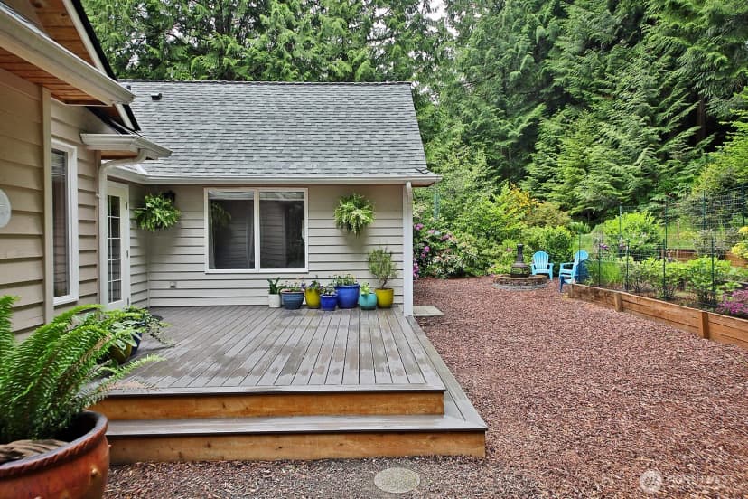 Property photo for 1180 Cedar Circle, Langley photo 27