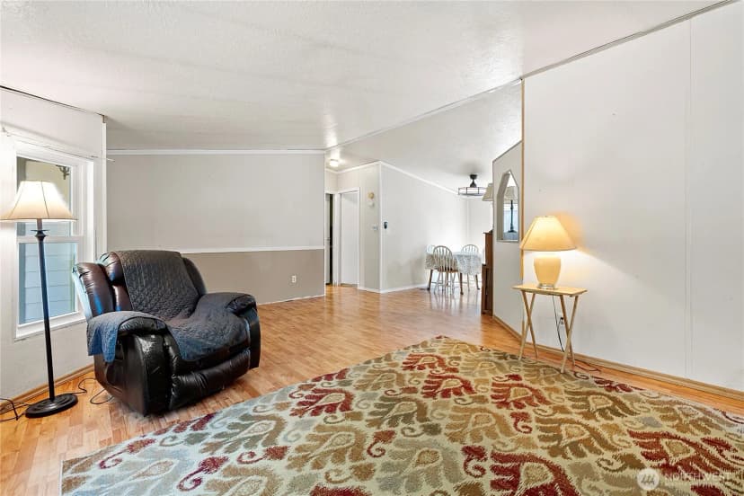 Property photo for 33415 82nd Avenue S, Roy photo 5