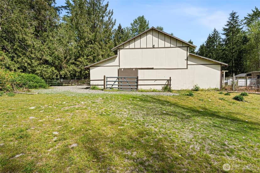 Property photo for 33415 82nd Avenue S, Roy photo 24
