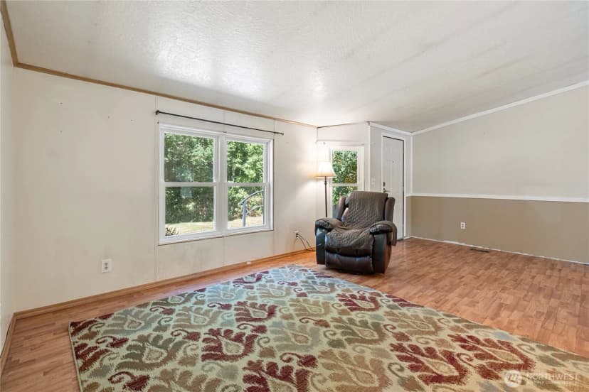 Property photo for 33415 82nd Avenue S, Roy photo 6