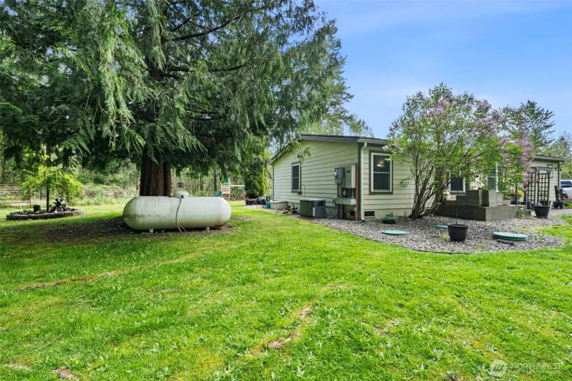 Property photo for 33415 82nd Avenue S, Roy photo 37