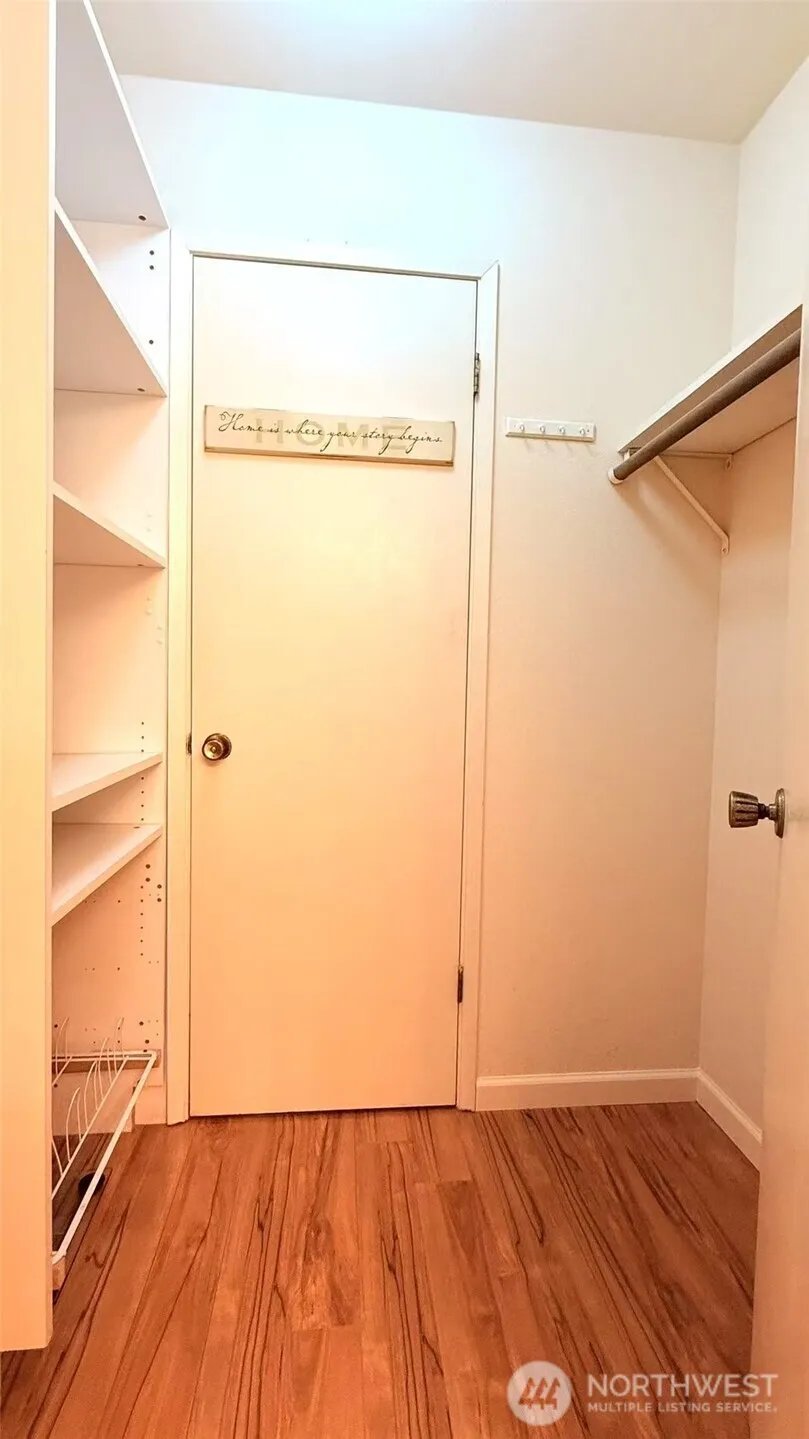 Property photo for 1221 Harbor Avenue Sw #305, Seattle photo 17