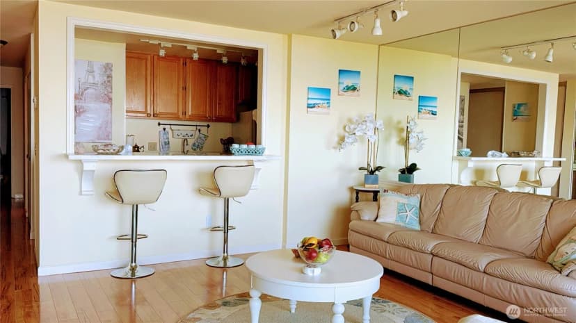 Property photo for 1221 Harbor Avenue Sw #305, Seattle photo 13