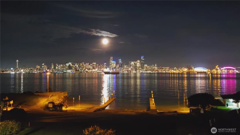 Property photo for 1221 Harbor Avenue Sw #305, Seattle photo 29