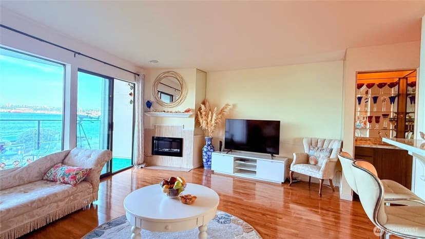 Property photo for 1221 Harbor Avenue Sw #305, Seattle