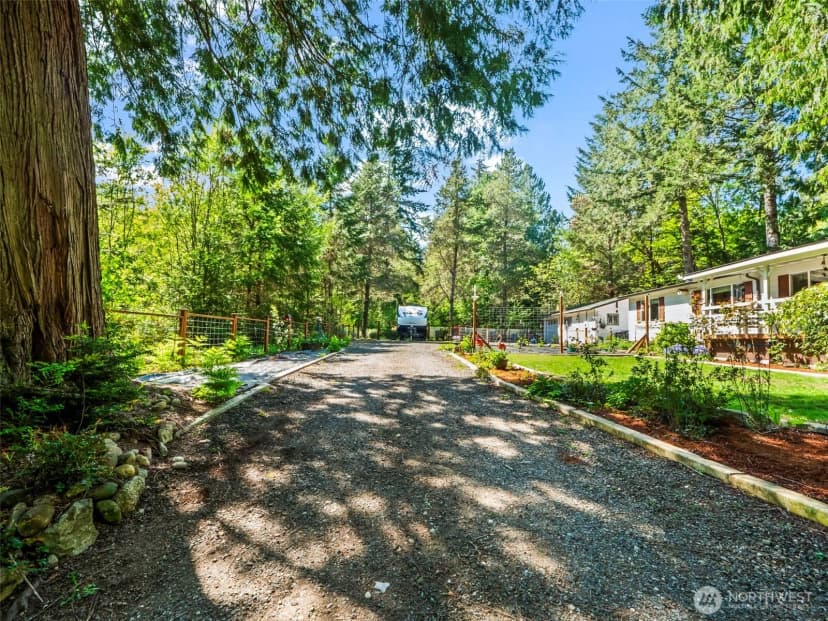 Property photo for 31 E Sylvan Road, Shelton photo 13
