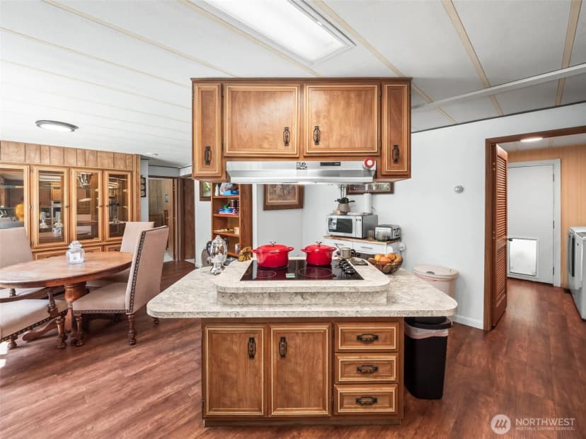 Property photo for 31 E Sylvan Road, Shelton photo 27