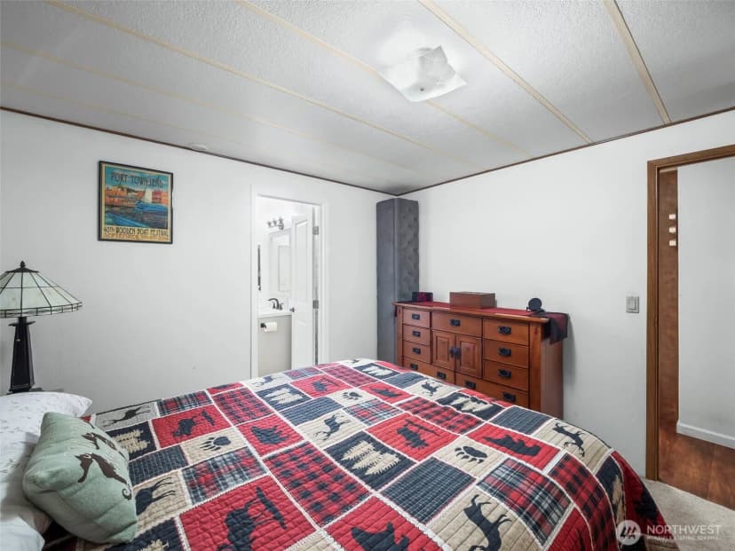Property photo for 31 E Sylvan Road, Shelton photo 36
