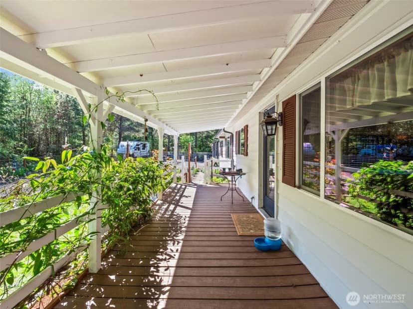 Property photo for 31 E Sylvan Road, Shelton photo 18