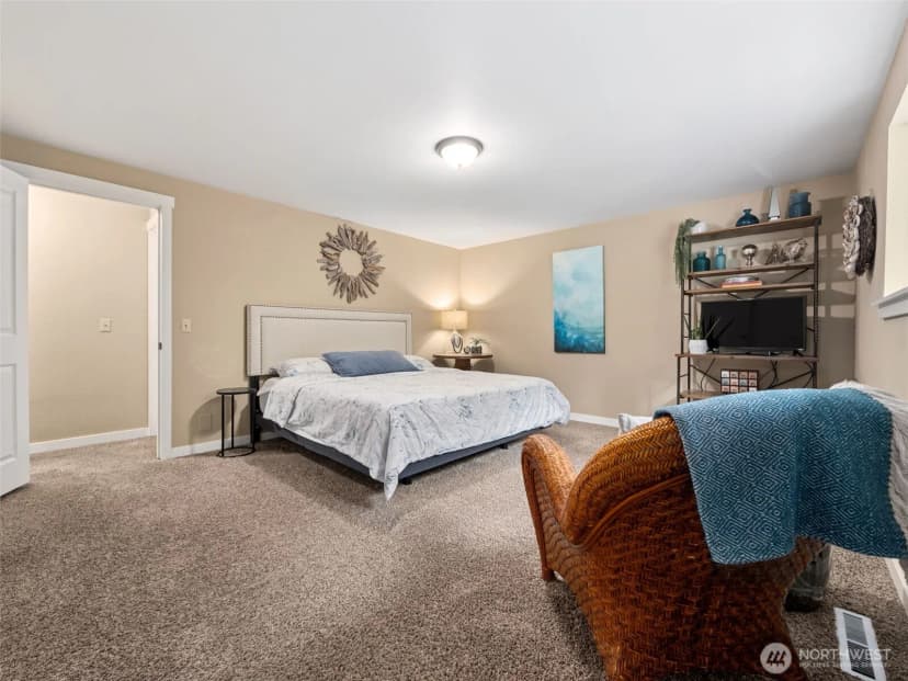 Property photo for 12430 136th Avenue E, Puyallup photo 12
