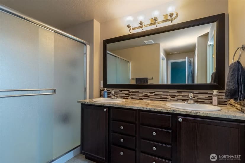 Property photo for 301 Ne Danner Lane, College Place photo 10