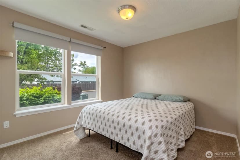 Property photo for 301 Ne Danner Lane, College Place photo 14