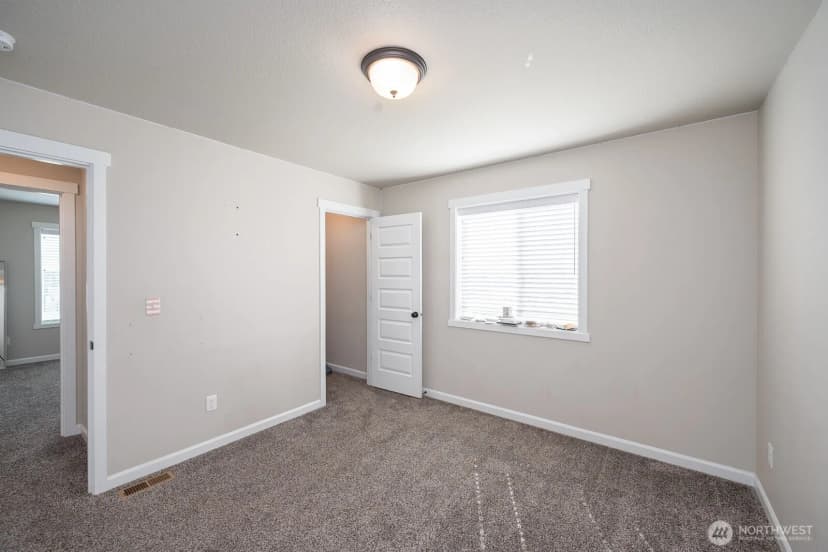 Property photo for 717 Ne K St, Quincy photo 28