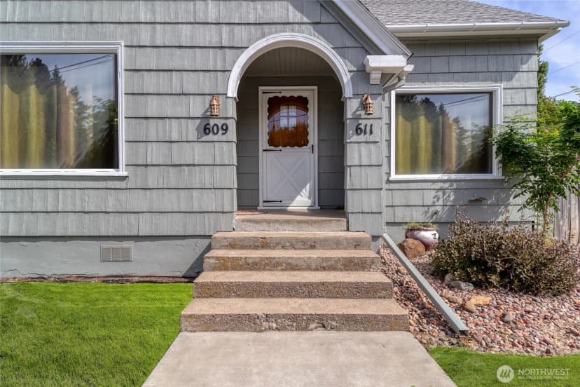Property photo for 609 E Isaacs Avenue, Walla Walla