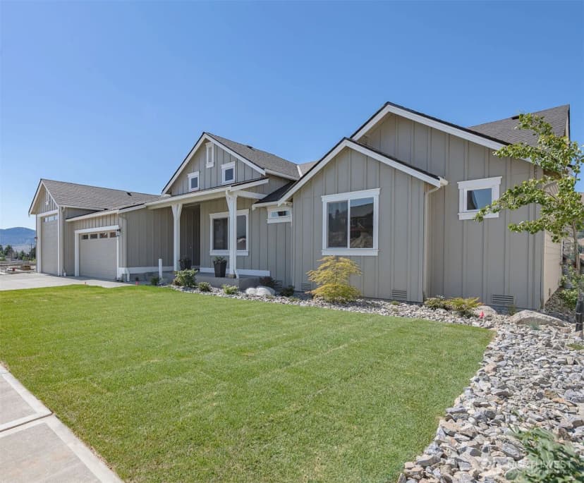 Property photo for 642 S Juli Avenue, East Wenatchee photo 3
