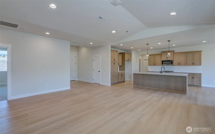 Property photo for 642 S Juli Avenue, East Wenatchee photo 16