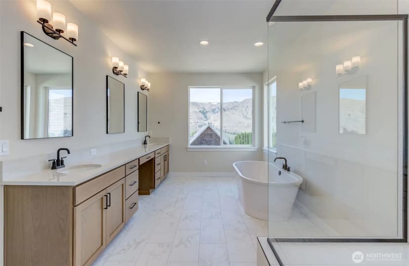 Property photo for 642 S Juli Avenue, East Wenatchee photo 21