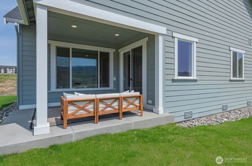 Property photo for 1502 S Kelvin Court, East Wenatchee photo 31