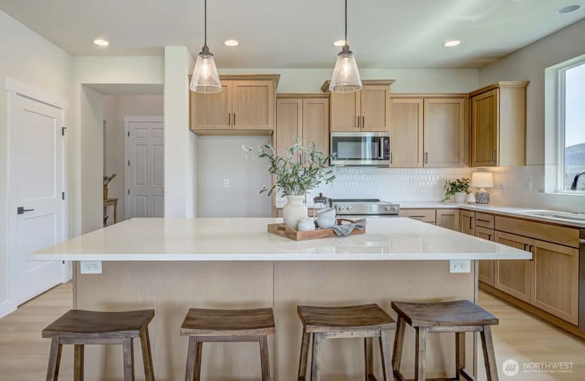 Property photo for 1502 S Kelvin Court, East Wenatchee photo 8