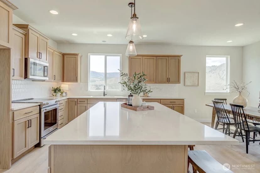 Property photo for 1502 S Kelvin Court, East Wenatchee photo 6