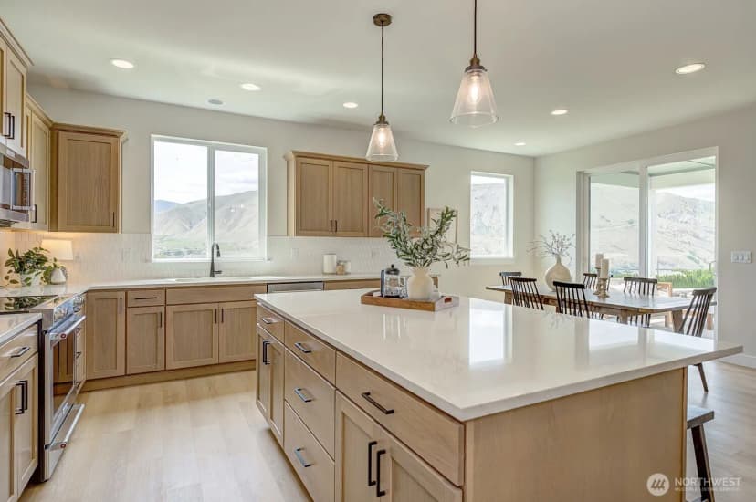 Property photo for 1502 S Kelvin Court, East Wenatchee photo 5