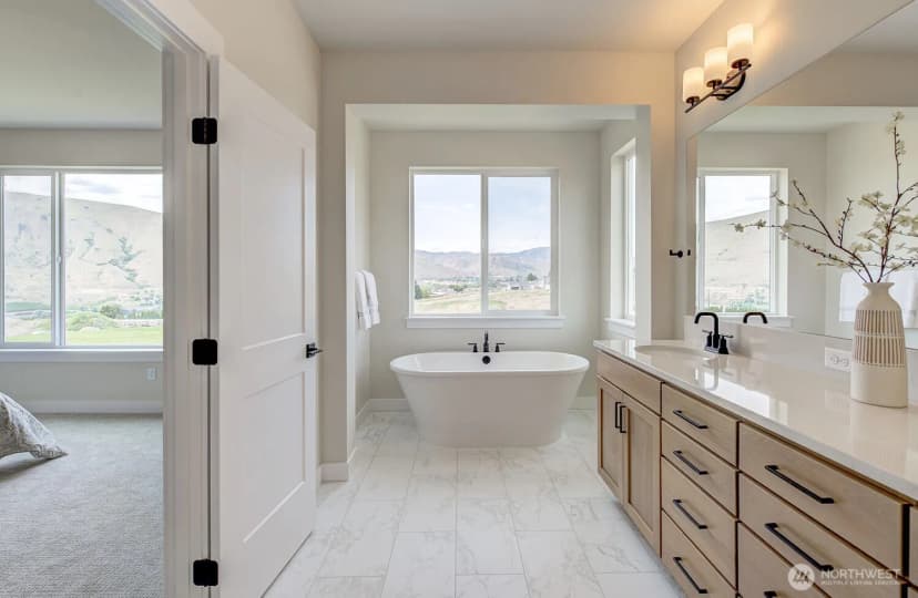 Property photo for 1502 S Kelvin Court, East Wenatchee photo 20