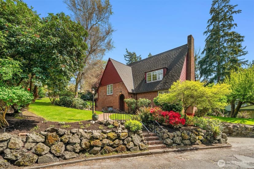 Property photo for 47 West Road, Tacoma photo 2