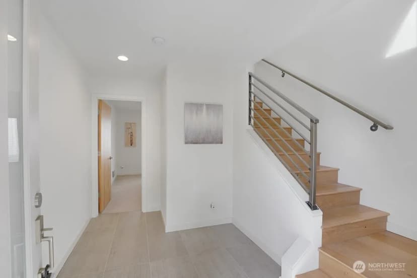 Property photo for 3236 W Government Way, Seattle photo 3
