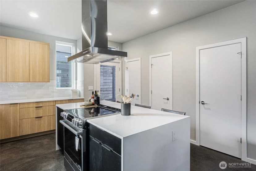 Property photo for 1801 Nw 65th Street #a, Seattle photo 13
