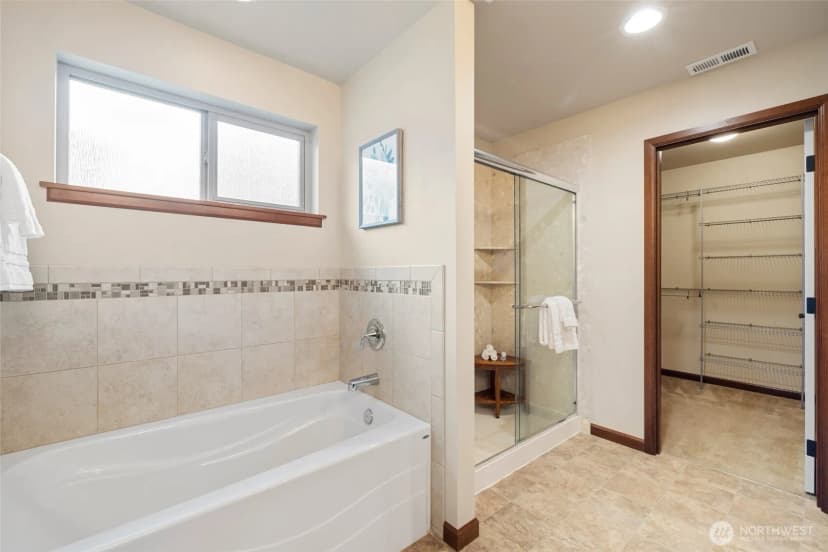 Property photo for 4613 167th Street Sw, Lynnwood photo 17