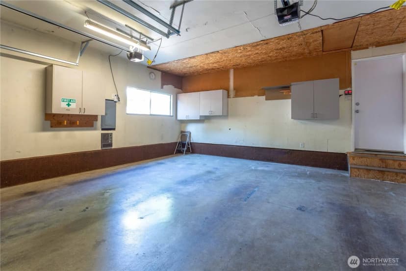 Property photo for 10722 Ne 142nd Street, Kirkland photo 29