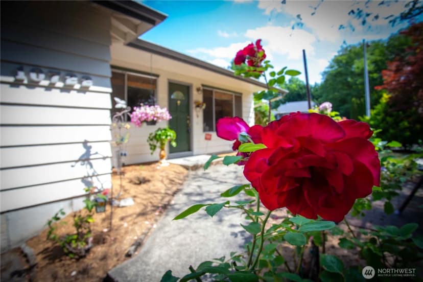 Property photo for 10722 Ne 142nd Street, Kirkland photo 22