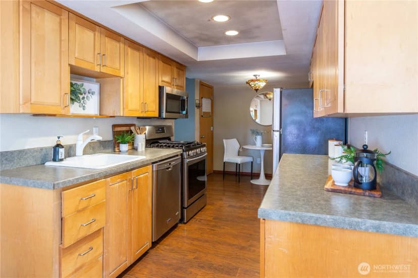 Property photo for 10722 Ne 142nd Street, Kirkland photo 9