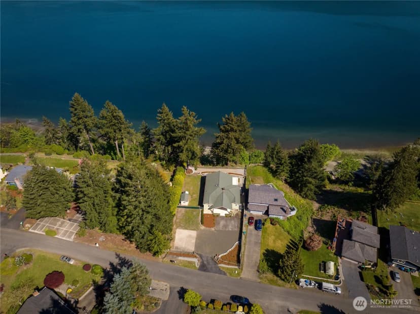 Property photo for 7295 Navajo Trail Ne, Bremerton