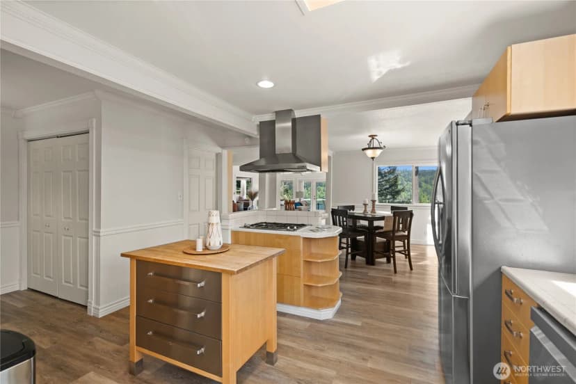 Property photo for 7295 Navajo Trail Ne, Bremerton photo 29