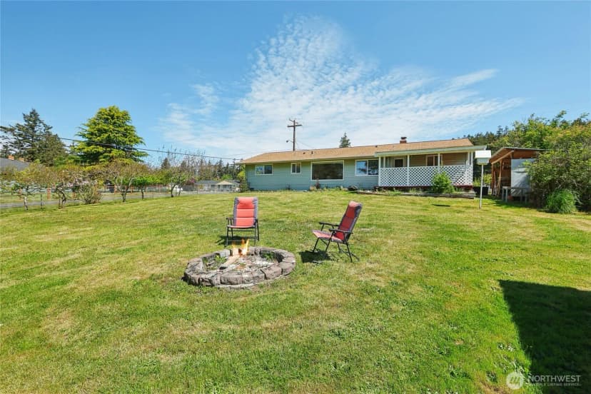Property photo for 1313 Orchard Loop, Oak Harbor photo 17