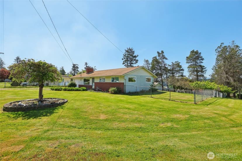 Property photo for 1313 Orchard Loop, Oak Harbor photo 21