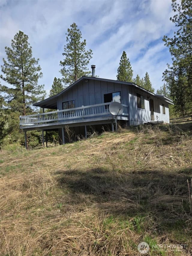 Property photo for 117 Squirrel Road, Tonasket